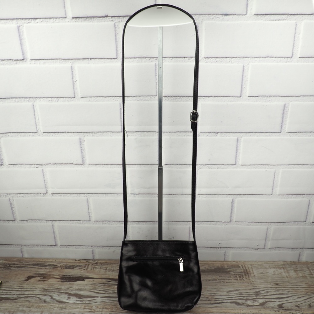 Florence Black leather crossbody bag silver lock - Picture 8 of 8